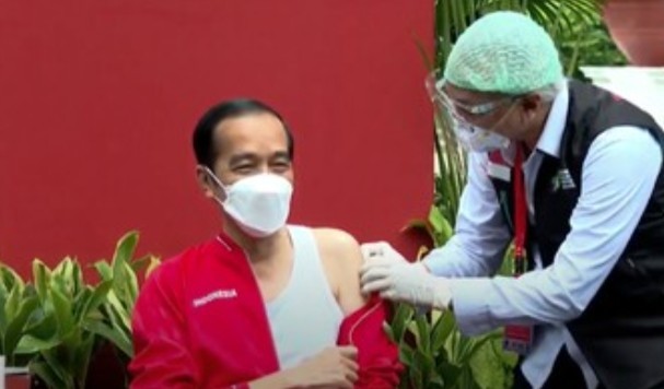 Presiden Jokowi Menerima Vaksin Covid-19 Kedua Kalinya Hari Ini