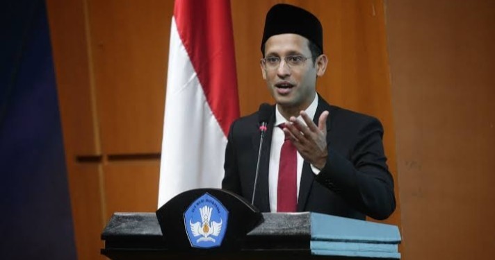 Nadiem Ancam Setop BOS ke Sekolah Pelanggar SKB Seragam Agama