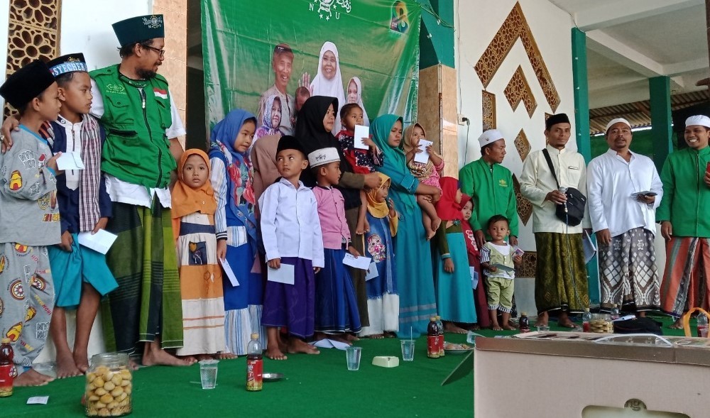 Harlah NU 98, NU CARE-LAZISNU Bangkalan Santuni Anak Yatim di Kec. Kokop