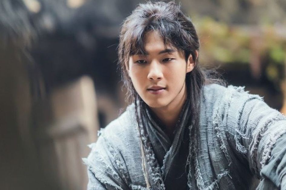 Terjerat Kasus Bullying, Aktor Ji Soo Dikeluarkan dari Drama