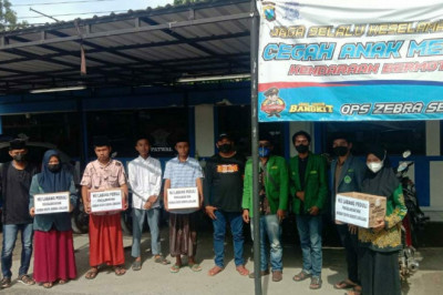 NU Labang Peduli Bantu Korban Erupsi Semeru, Ini yang Diberikan