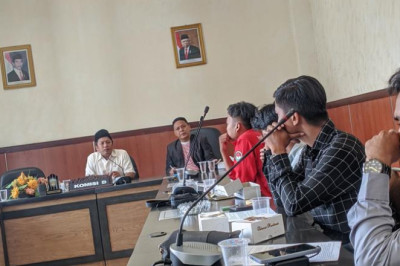 Puskesmas Kokop Bobrok PMK Mengadu ke Kantor DPRD Bangkalan