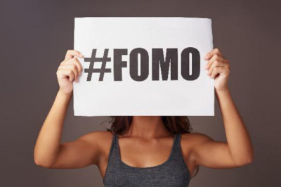 Pengaruh Budaya FOMO terhadap Standar Etika Komunikasi